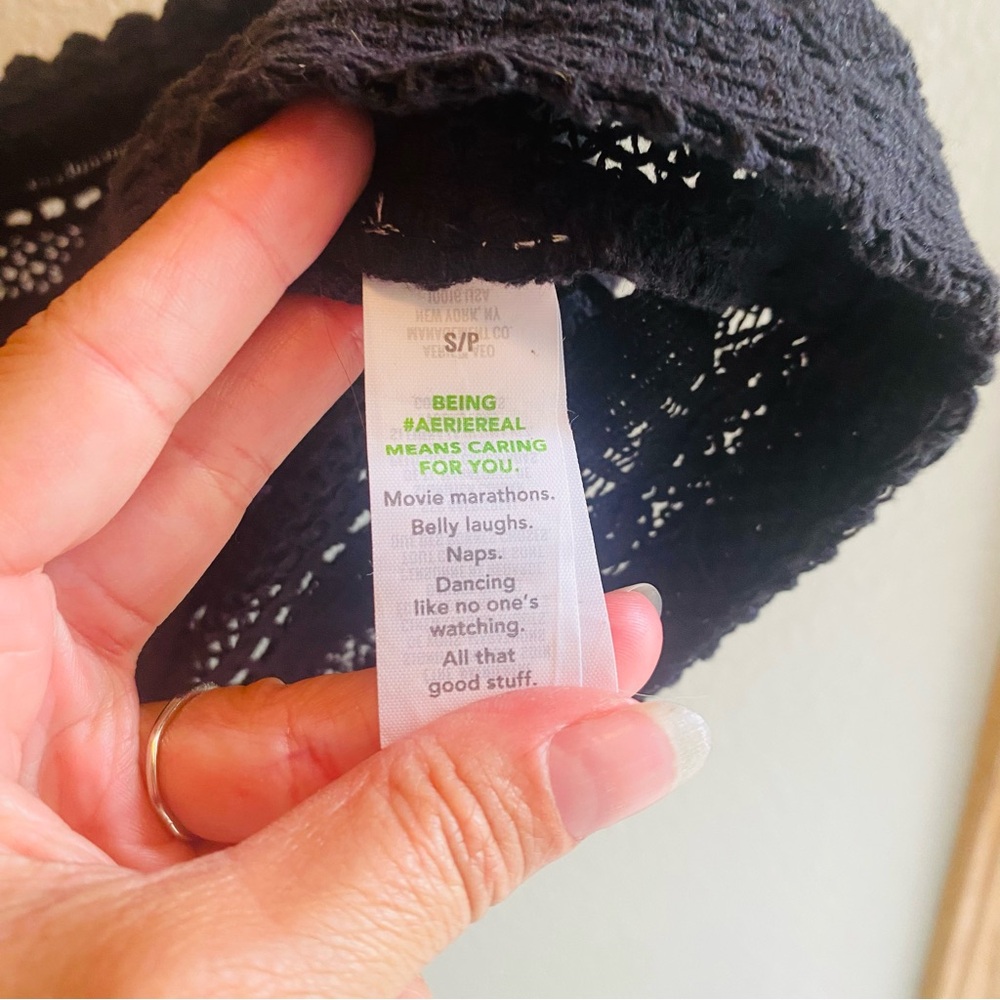 ⭐️ Aerie Crochet Crop Tank Top Square-Neck Open-Knit Women’s Small Black Coverup - Picture 6 of 7